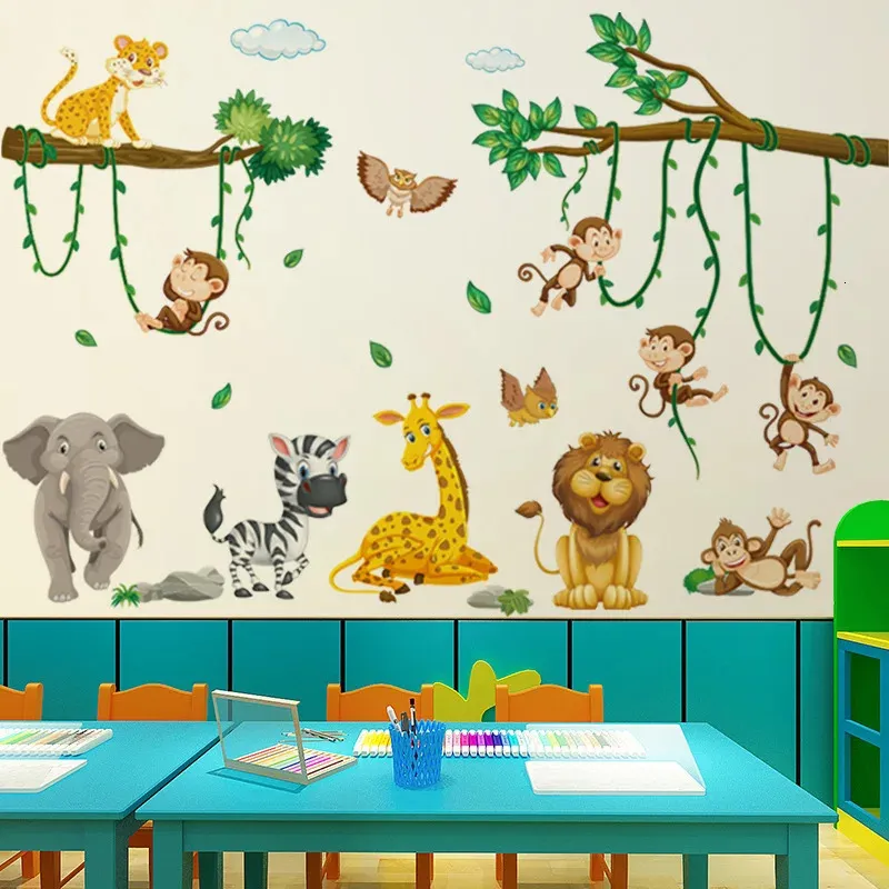 어린이 침실 배경 아기 방 귀여운 스티커 룸 장식 벽 Decorwa 240306을위한 동물 모임 만화 벽 스티커 장식