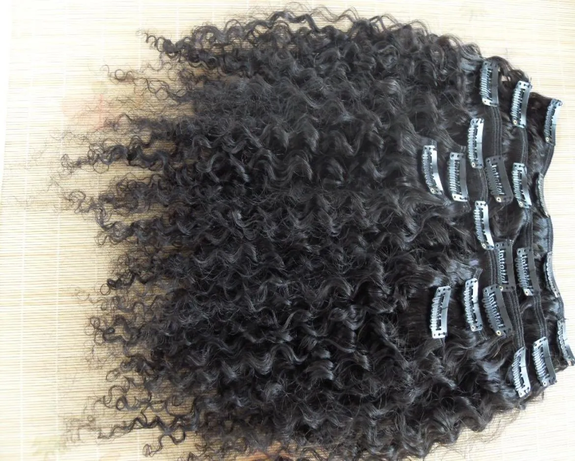 Brasiliansk lockigt hår weftklipp i kinky curl väver obearbetade naturliga svarta färg Mänskliga förlängningar kan färgas 1piece7216302