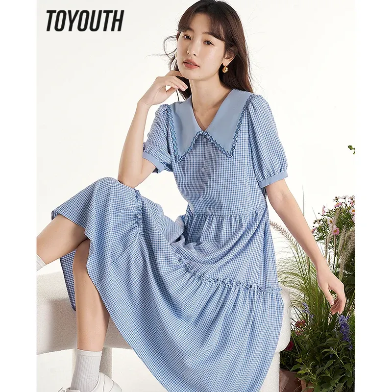 Klänning Toyouth Women Dress 2023 Summer Short Sleeve Large Lapel Ashape Light Blue Checker Brodery Lace Elegant Midlength Kjol