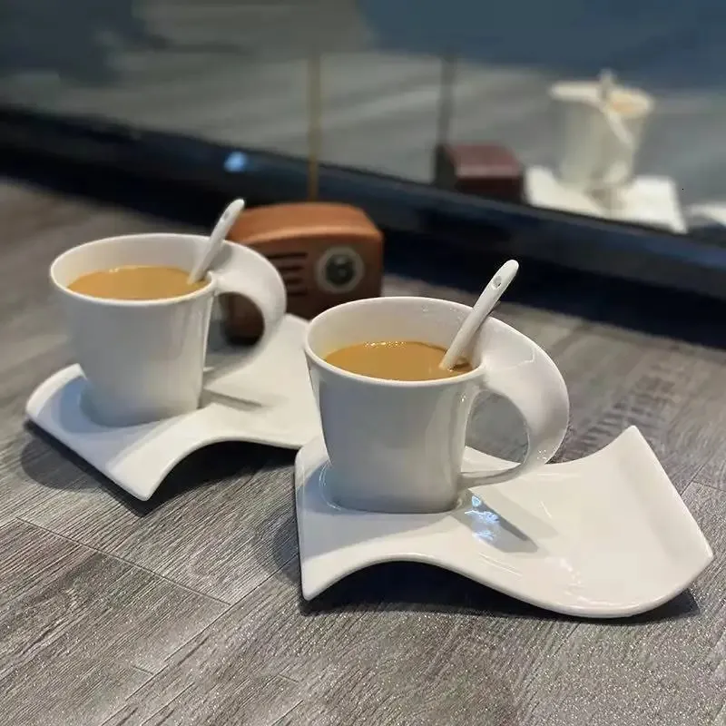 Creative Ceramic 300ml Coffee Cup Espresso Coffee Cup With Saucer Home Water Mug Couple Breakfast Cup Milk Cup Art Tea Cup Set 240307
