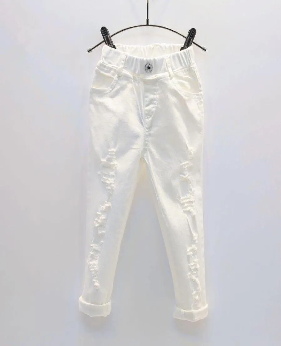 Dżinsy 2021 Summer Baby Baby Boy Białe dżinsowe spodnie Dzieci 039S Zgrane spodnie Dzieci Broken Leggingi 2 3 4 5 6 7 lat9351222