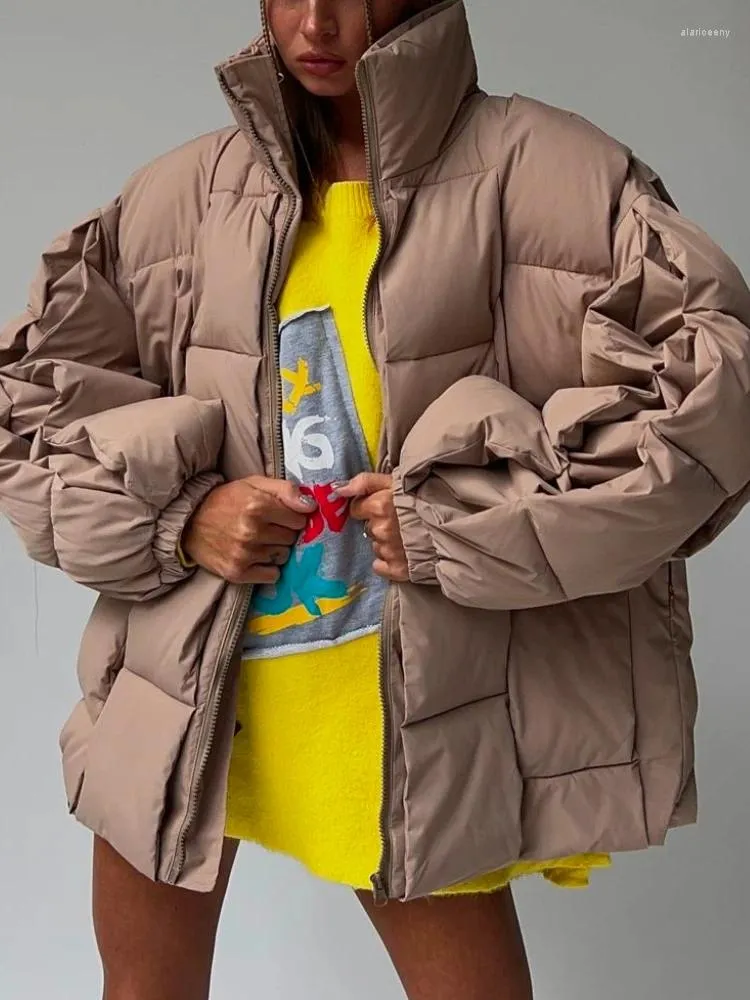 Kvinnors dike rockar vinterjackor för kvinnor 2024 tjock varm lös mode quiltad jacka utbyte design high street grön kappa
