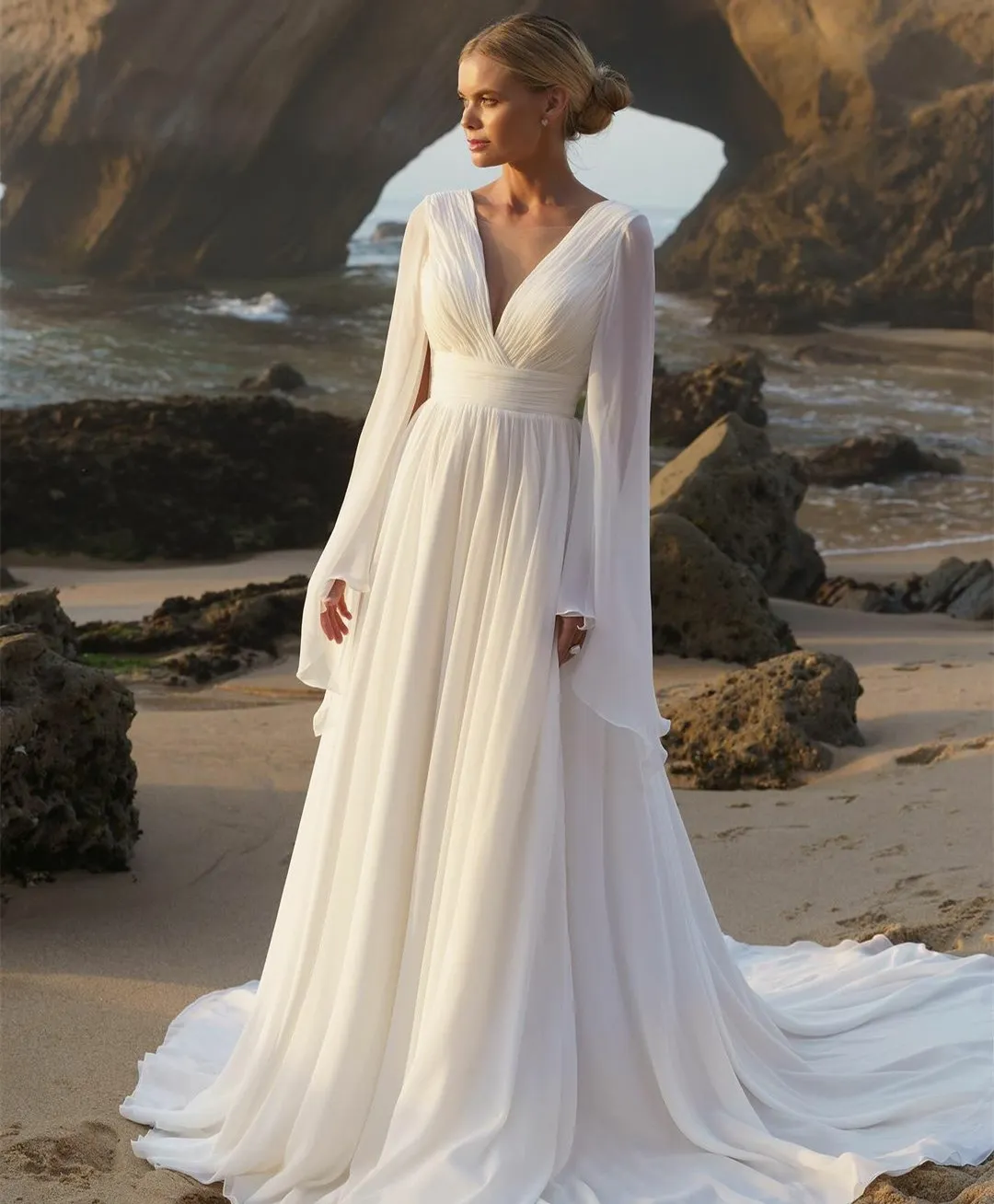 Vintage lange Chiffon-Strandhochzeitskleider mit V-Ausschnitt und plissiertem Umhang, A-Linie, elfenbeinfarben, mit Schleppe, Brautkleid, Reißverschluss hinten, Vestido de Novia, Damenkleider