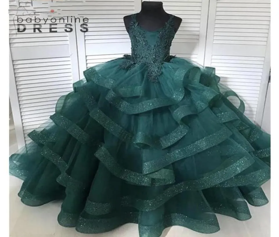 Prenses Koyu Yeşil Ballsown Kızlar Pageant Elbiseleri 3D Aplikler Derighted Ruffles Tül Çiçek Kız Elbiseler Tatlı 15 Quinceanera PR1681563