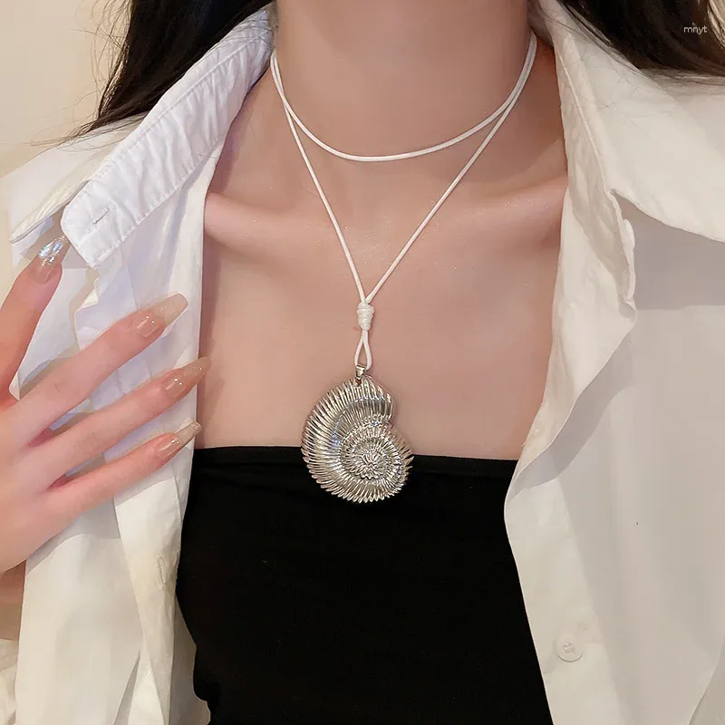 Anhänger Halsketten Leichte Luxus Metall Conch Halskette Für Frauen Übertrieben Elegant Party Schmuck