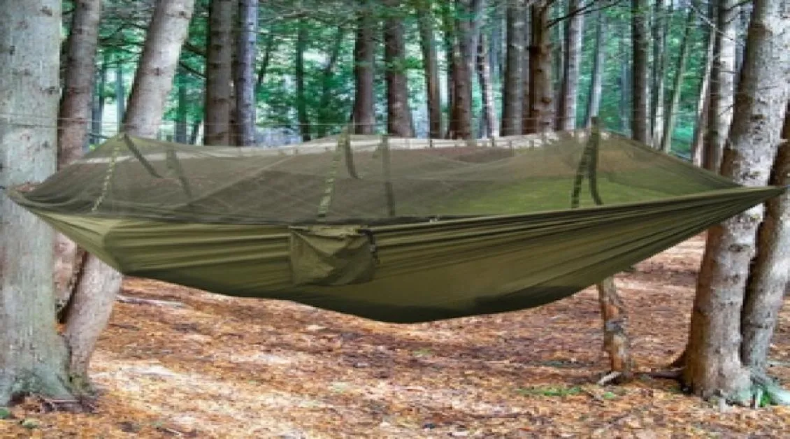 Nouveau lit suspendu portatif extérieur de hamac de Camping de tissu de Parachute de haute résistance de quatre couleurs avec la moustiquaire Net1064302