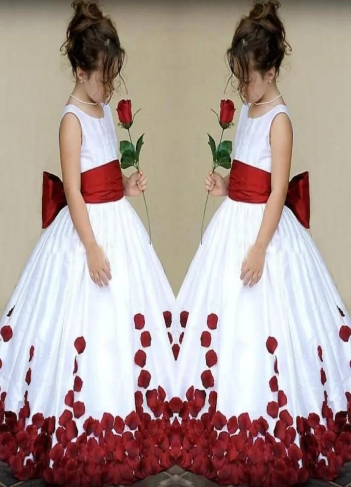 Fabulous Junior Girl Wedding Dress Long White and Dark Red Burgundy Flower Girl039s Dresses with Oversize Bow Sash Petals Floor8368018337