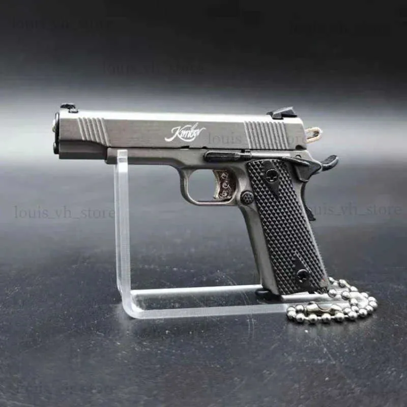 Gun Toys 1/3 Alliage Mini 1911 Modèle de pistolet Porte-clés Pendentif Détachable Faux Jouet Pistolet Pour PUBG Arme Adulte Enfants Cadeau De Noël T240309