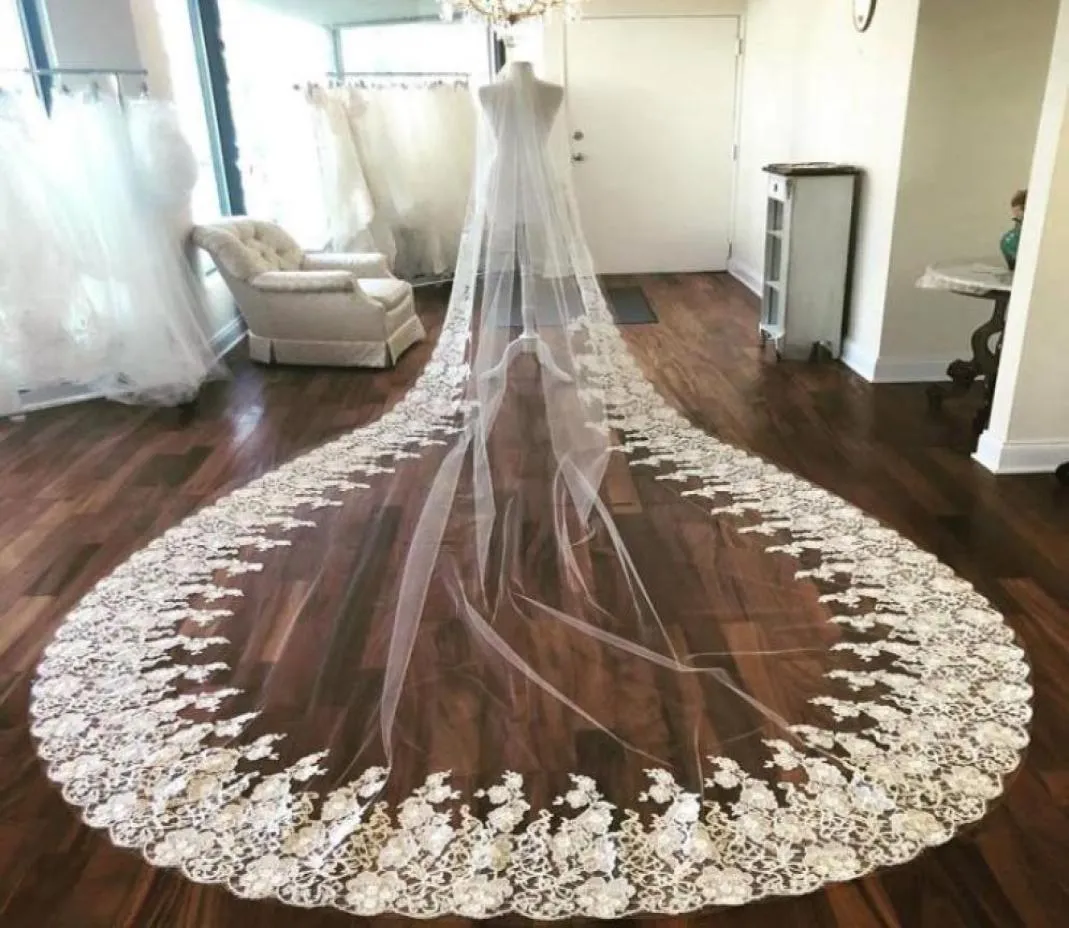 Blanc ivoire 2019 nouveau voile de mariage longueur cathédrale dentelle appliqué 3 m de Long voiles de mariée enveloppe de mariée avec Comb48027691489776