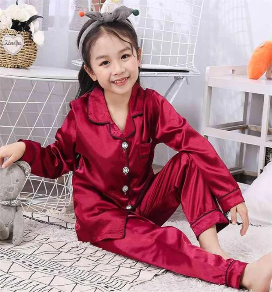 Vårens höstbarn Cardigan Pyjamas Set Teen Long Sleeve Silk Sleepwear Kids Girls Home Clothes 2sts Passar Children039S Pyja1313880