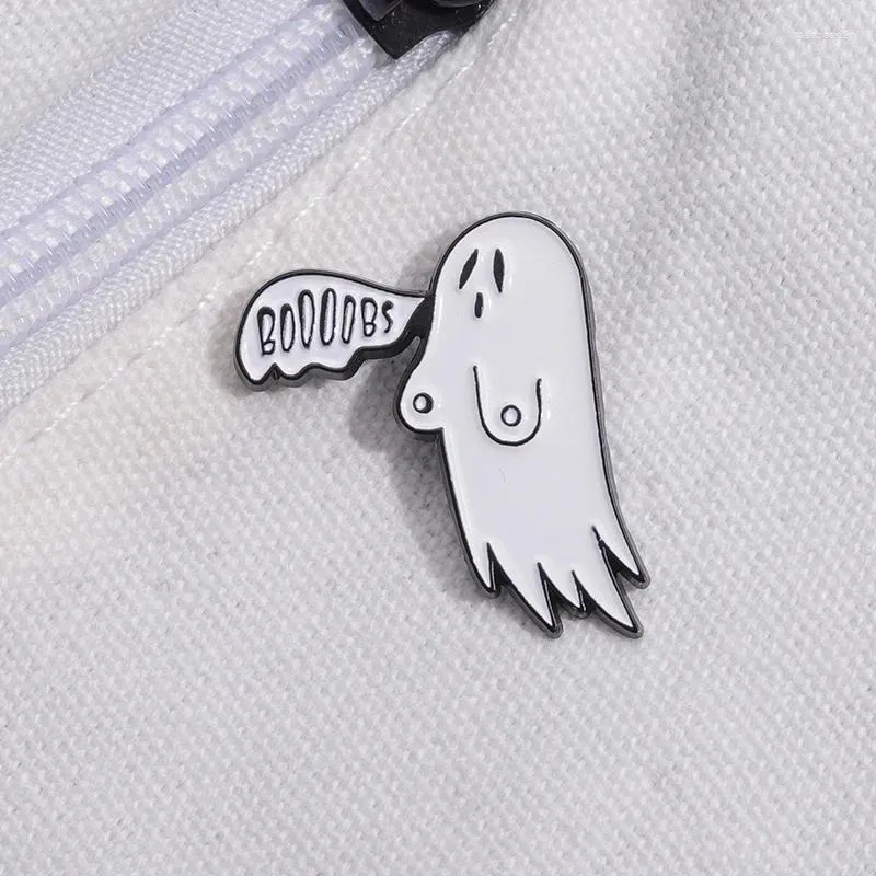 Broches Spooky Boobs Emaille Pins Custom Ghost Revers Badge Hoed Kleding Rugzak Sieraden Halloween Grappige Broche Accessoires