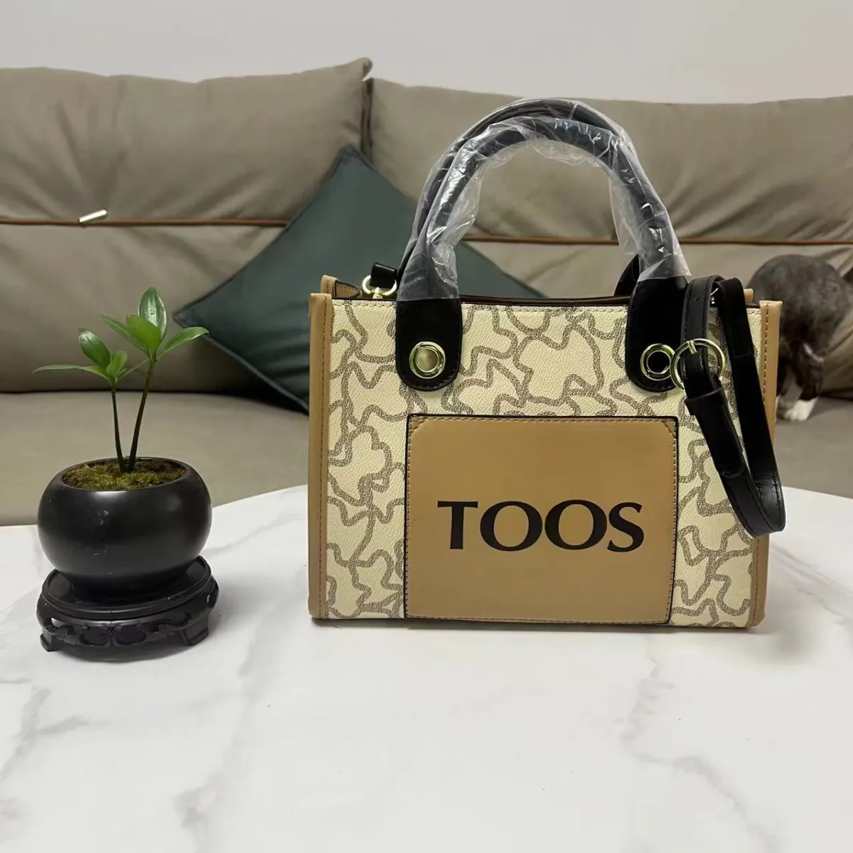 Tygväskan Tous Luxury Shopping Bag designer Bag Högkvalitativ mode vävd för sommar svart aprikos utomhus resor stor kapacitet handväska crossbody kuvertväskor