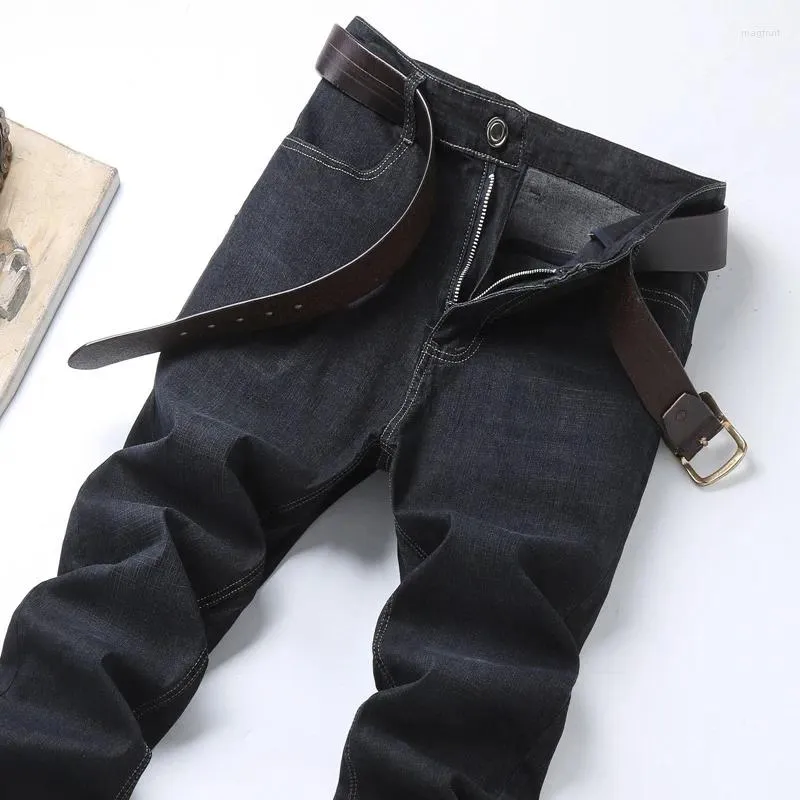 Mäns jeans 2024 Spring Business Straight Classic Regular Fit Casual Cotton Elastic Denim Pants Fashion Black Man