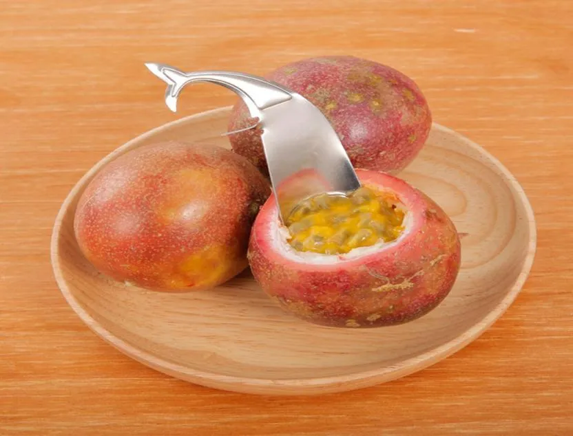 Passion Fruit Opener Rostfritt stål Whale Passion Fruit Avocado Kiwi Open Cutter Kitchen Gadgets med Spoon4082305