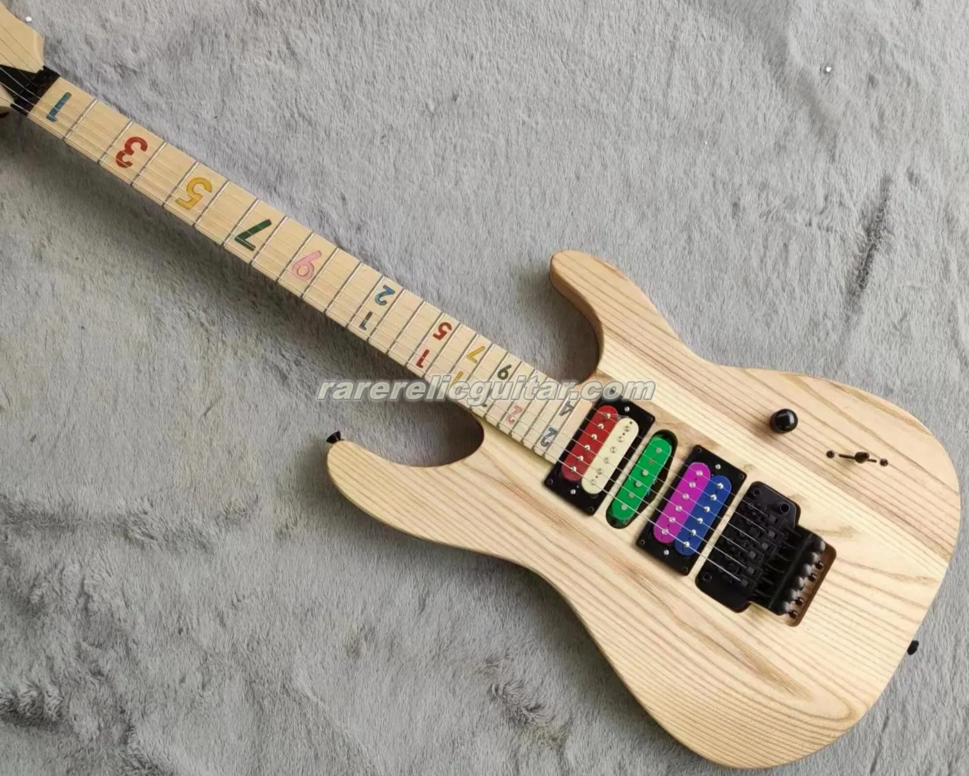 I Stock Carvin Jason Becker JB24 Numbers Natural Electric Guitar Ash Body Maple Fingerboard numrerade Inlägg Floyd Rose Tremolo Black Hardware