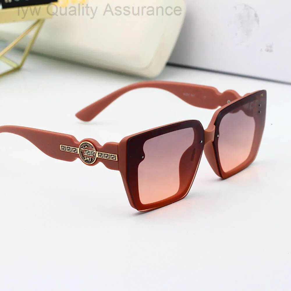 Designer-Vesace-Sonnenbrille, neue Mode, Straßenfotokunst, quadratische Sonnenbrille, moderne Ins-Beauty-Head-Sonnenbrille