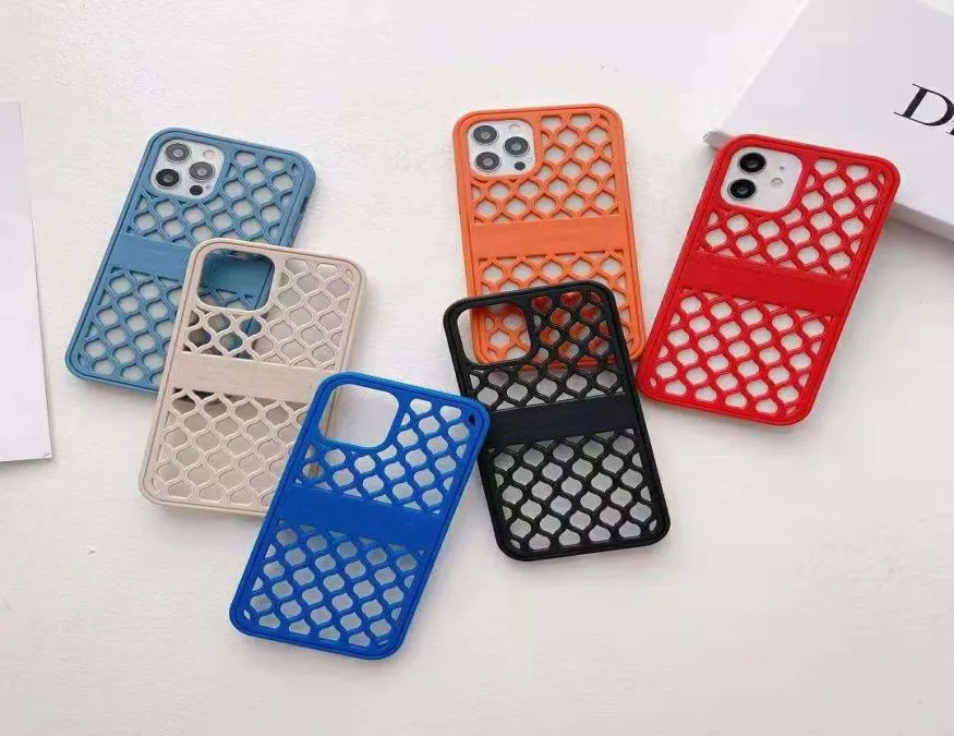 iPhone 12 Pro Max 11 XS XR Mutil Color Hollowed Design MobilePhone Case with Good Heat Sissipation1911893のデザイナー電話ケース