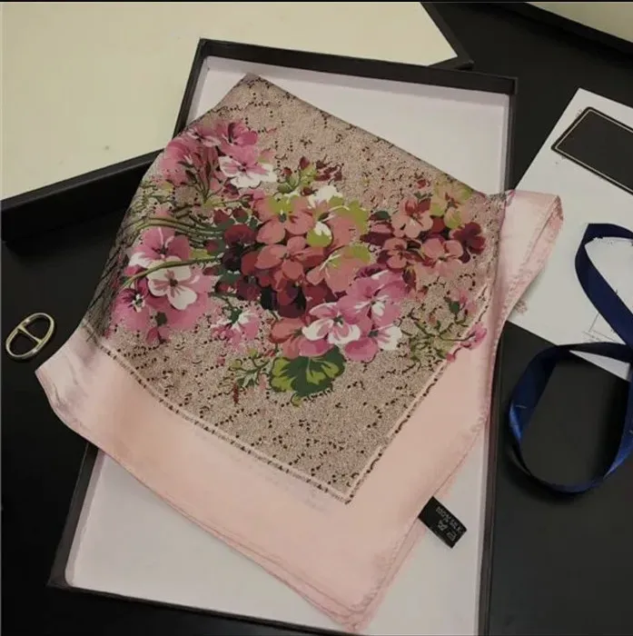 Spring brand silk scarves Fashion women's decorative silk scarves Square silk scarves 70-70cm