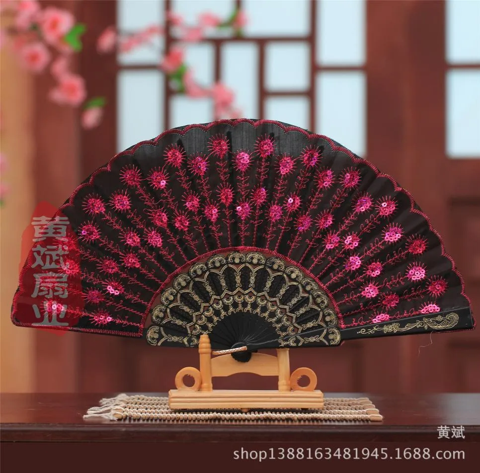 Handmade peacock Embroidery Fabric folding fan silk top grade bridal fans Bridesmaid fans hollow bamboo handle wedding accessories7322133