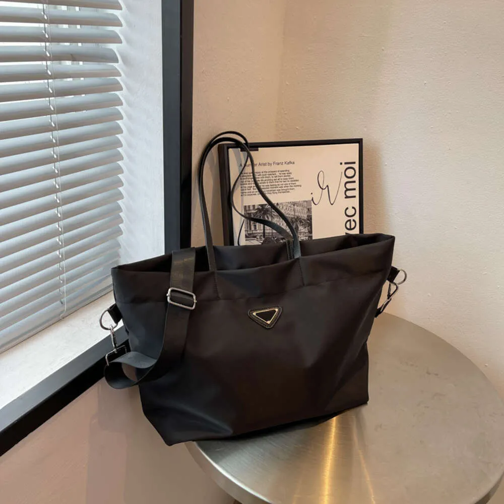 Распродажа в магазине роскошных сумок Advanced 2024 Новый оксфордский наплечный компьютер большой емкости для портативных и портативных устройств для поездок на работу