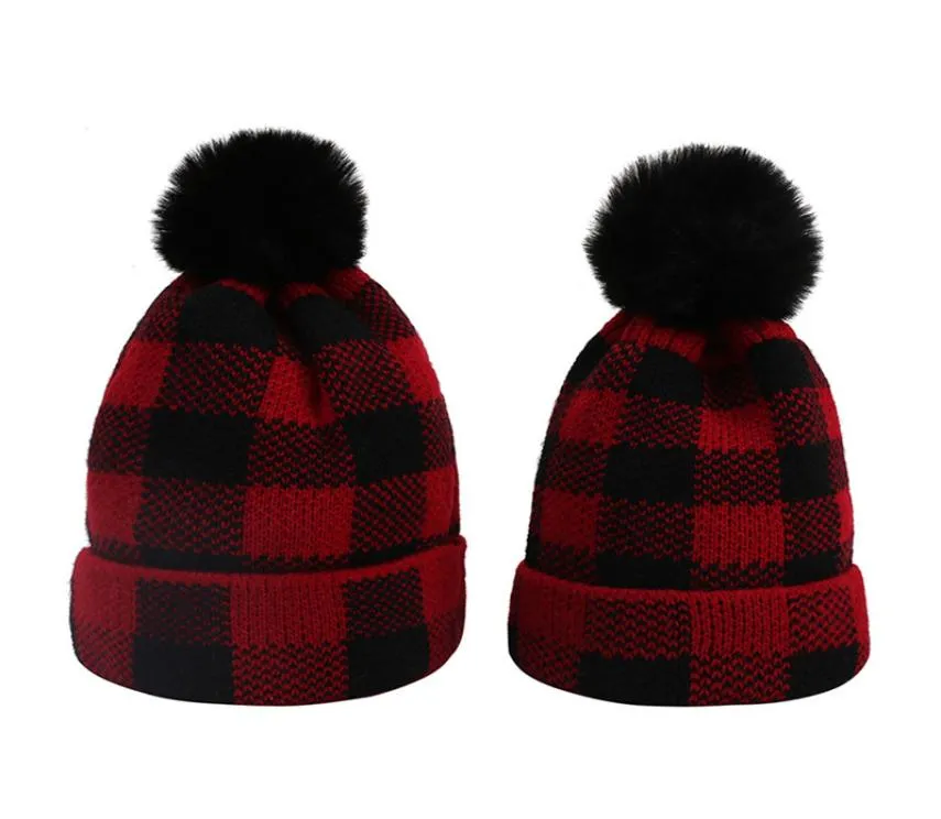 Winter Grid Crochet Beanie Hat Warm Knitting Tuque with Big Fur Pom Ball Kids Baby Women Men Plaid Skull Caps Thick Ski Headwears 6003552