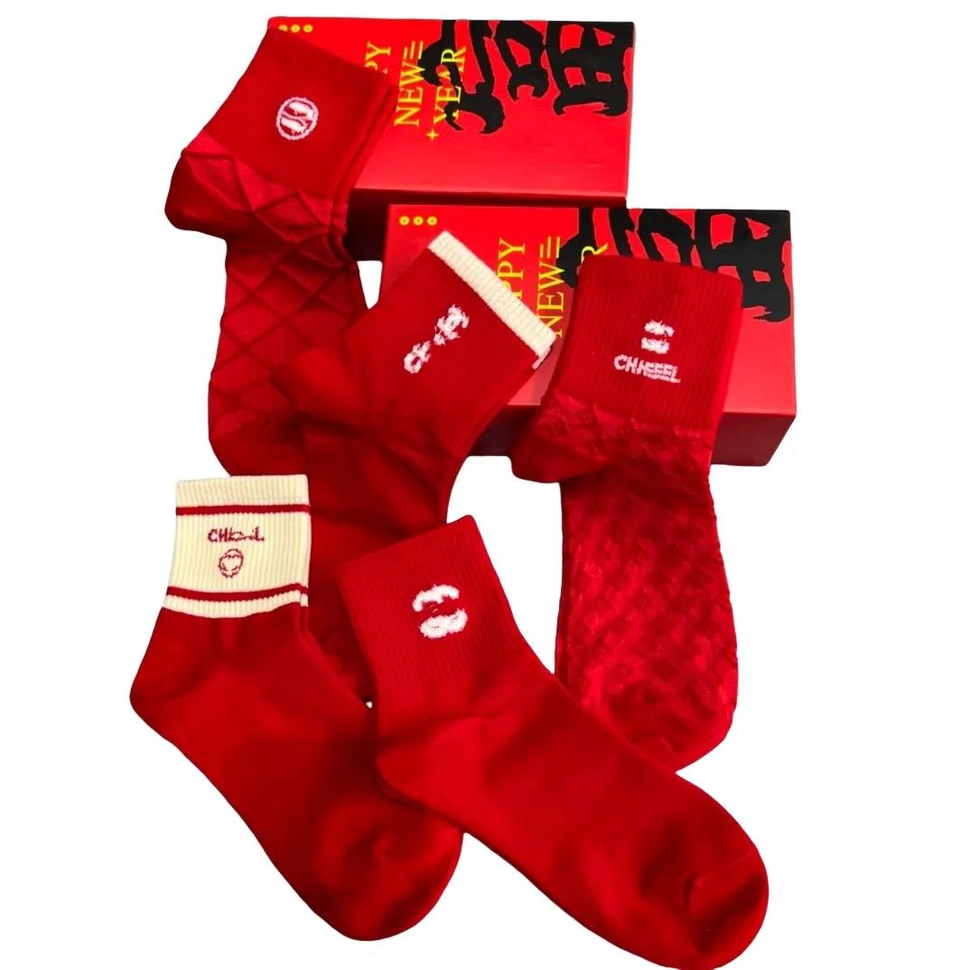 2024 Womens Socks paris cotton classic print Outdoor mens wear summer couple sport long stockings average size
