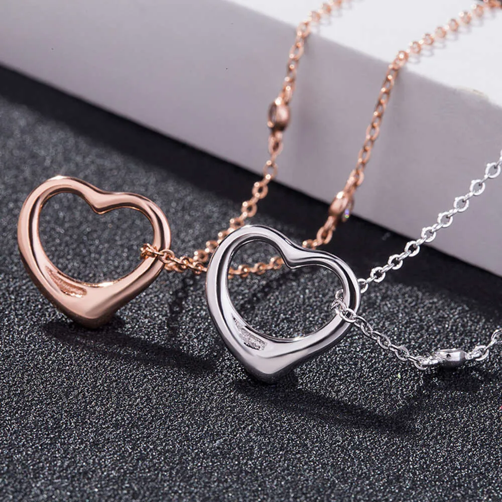 Desginer Tiffanyco jewelry S925 Sterling Silver Heartshaped Pendant Korean Necklace Collarbone Chain Sterling Silver t Home Heartshaped 18k Rose Gold Plated Neck