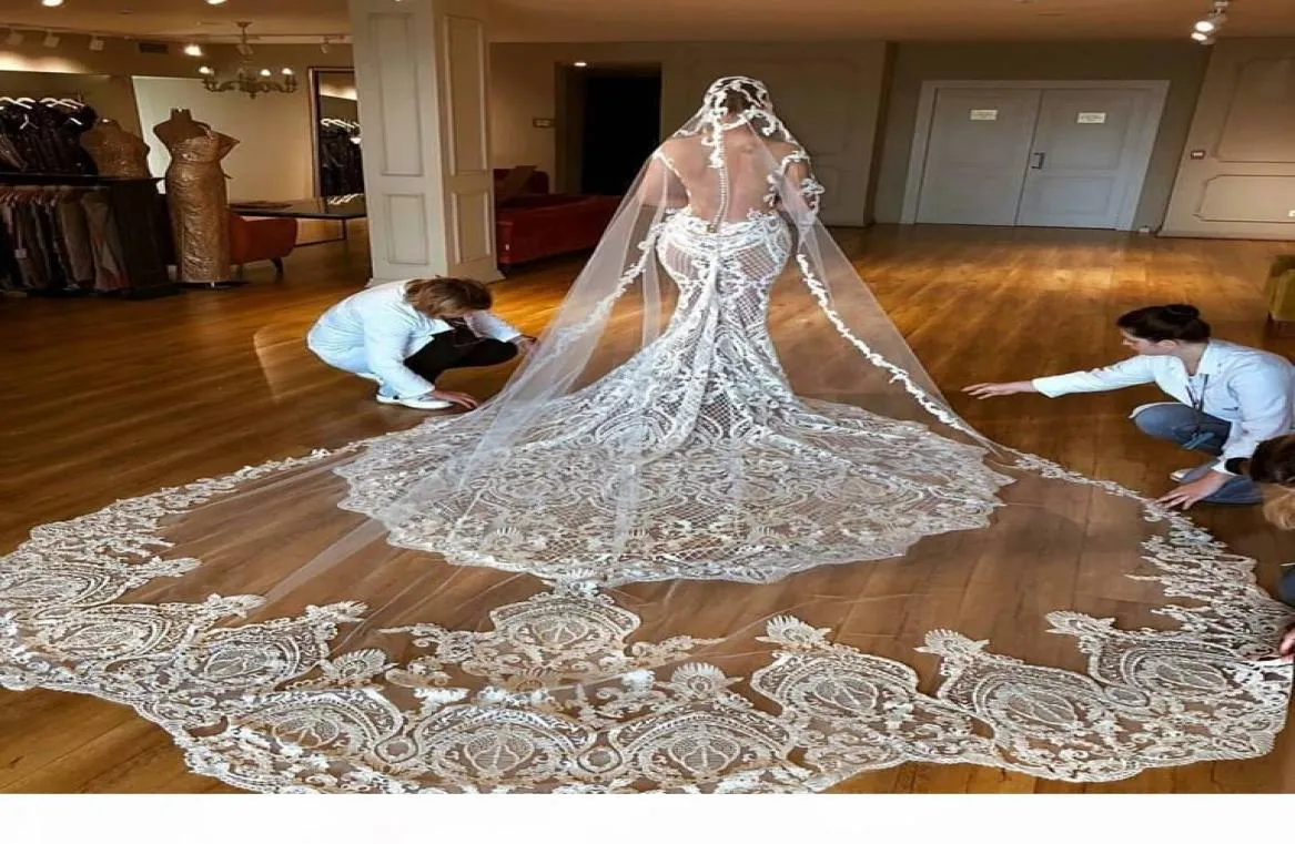 Nytt 2019 3M Long Veil Lace Appliced ​​Cathedral Length Wedding Veil Bride Veils Brudhårtillbehör med Cam Custom Made9669631