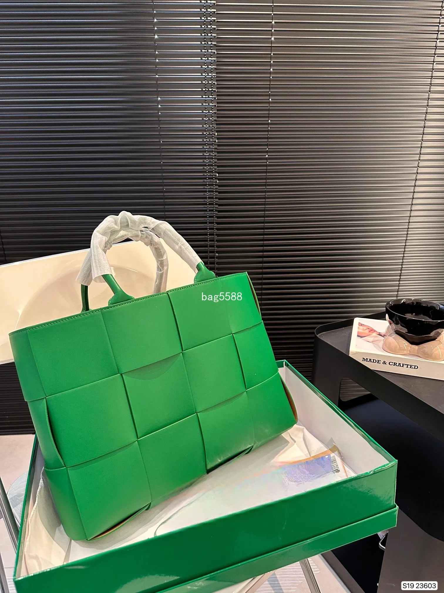 10A Designer Andiamo Bag Arco Woven Leather Tote Bag Fashion East West Shopping Bag Luxury Handbag 2024 New Designer Top Quality Womens Bag Parrot Green Bag From 48 84 DHgate
