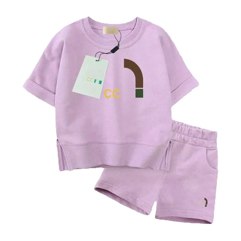 Conjuntos con monograma Camiseta Pantalones Diseñador Ropa para niños Cortos Marca de moda británica Verano Tesoros para niños y Gi GG