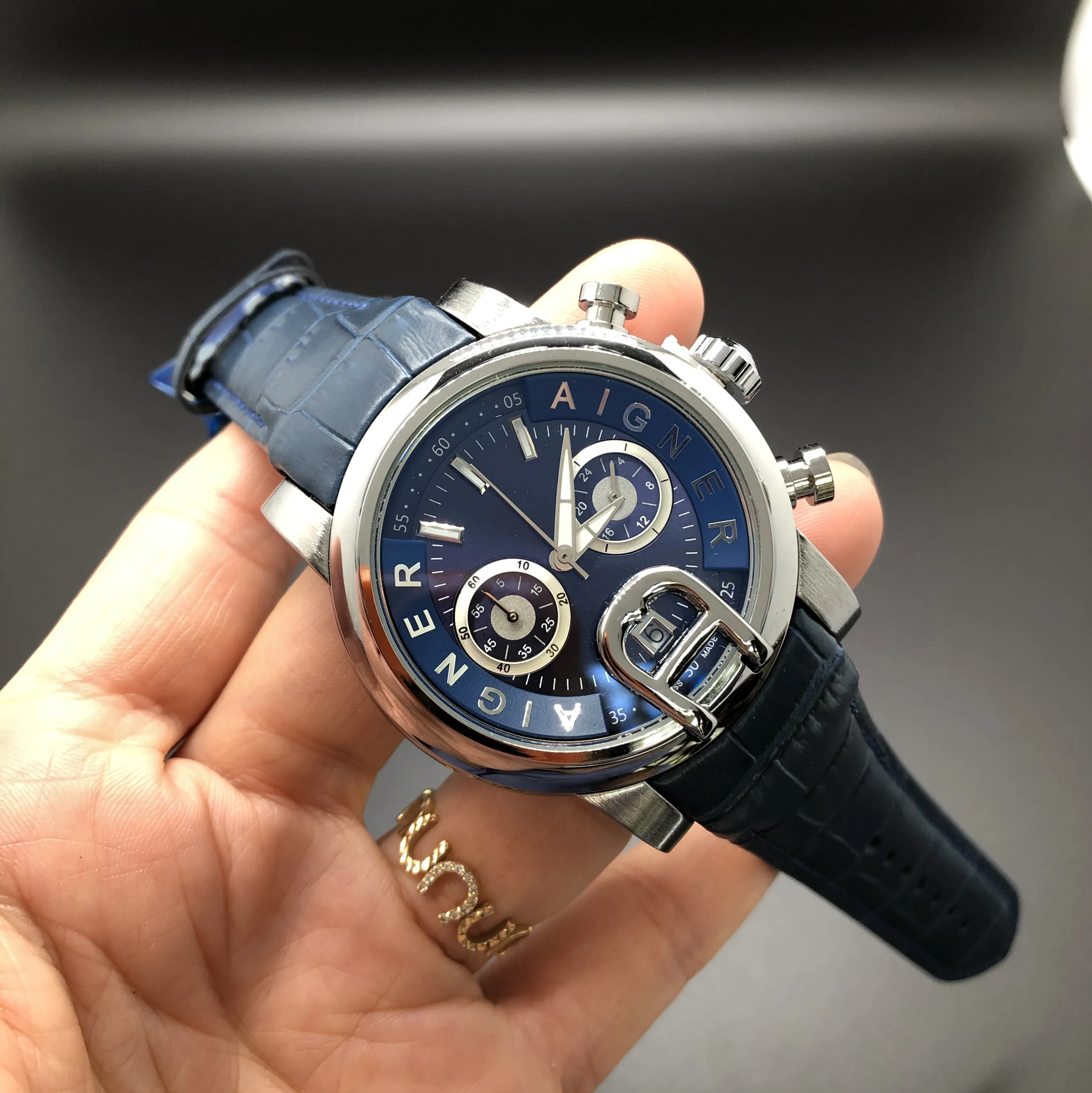 AIGNER 時計 b14d39a3-f811-4b8e-9411-