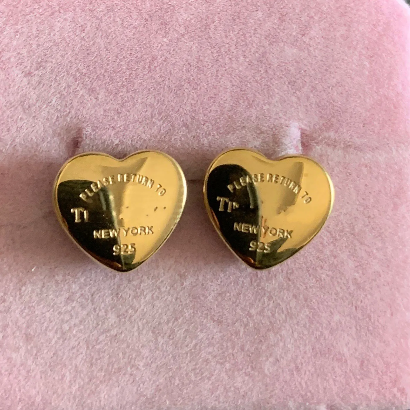 Нержавеющая сталь 316L, фирменные полированные маленькие серьги-гвоздики в форме сердца с 3D буквами Т, розовое золото 18 карат, серебряные серьги-гвоздики для женщин и мужчин, свадебные украшения для влюбленных