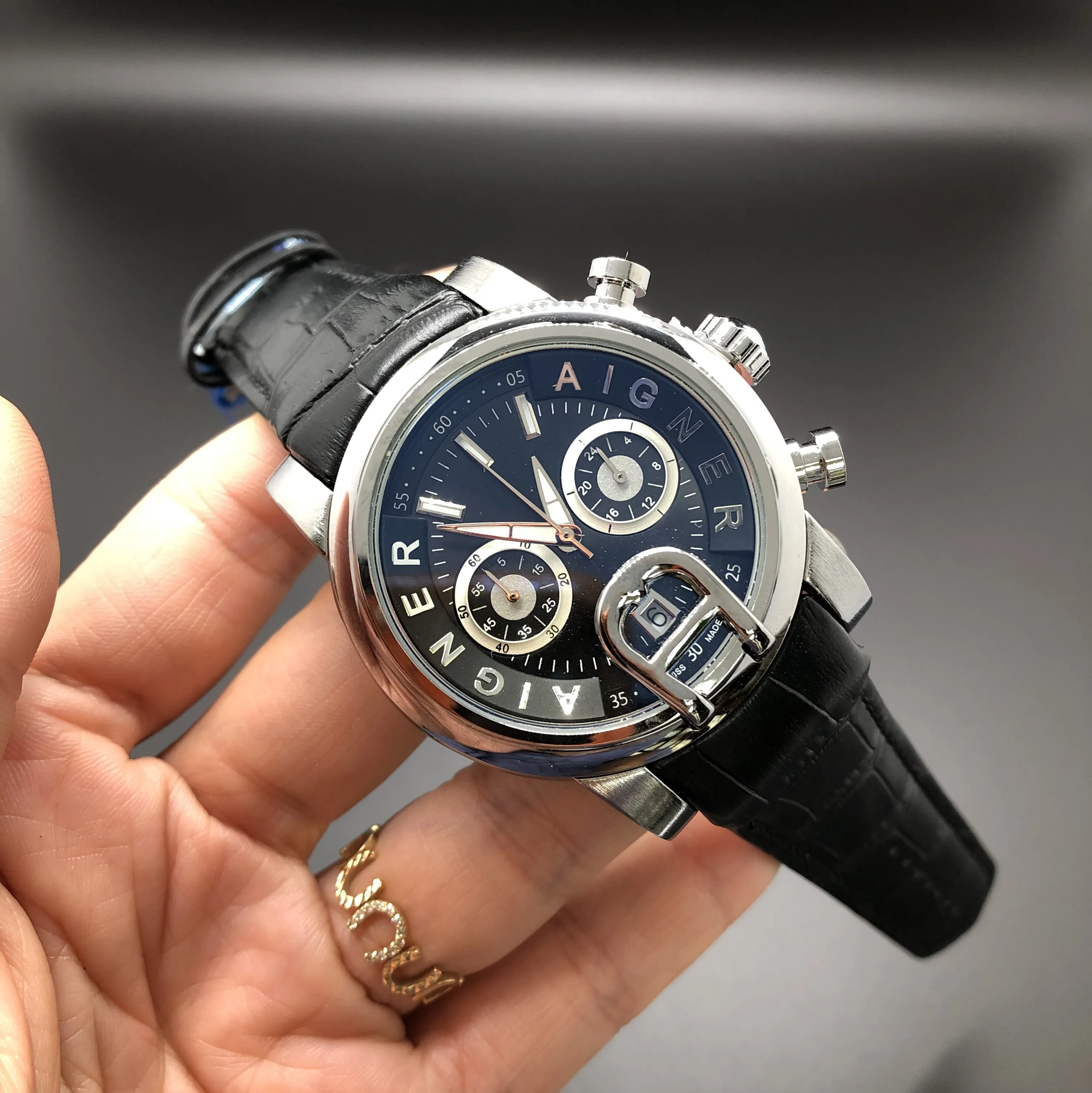 DHgate.com:AIGNER Mens Luxury Quartz Watch - 42mm Waterproof DHgate.com:AIGNER Mens Luxury Quartz Watch - 42mm Waterproof