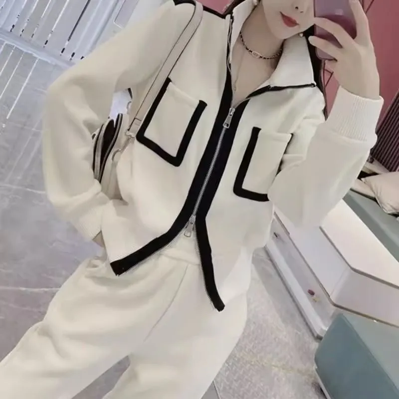 High end casual sports suit for women in autumn, small fragrance, fashionable and western-style, slim standing collar hoodie, wide leg pants, two-piece set