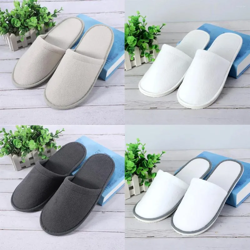 Tofflor 1Pair Home Disposable Soft Spa El Flat Shoes Flip Flops Stängd tå inomhus män Kvinnor Gäst använder hushåll