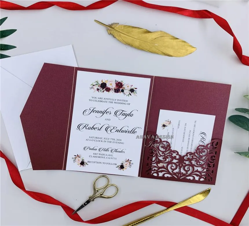 Kit di inviti fai-da-te Inviti con taglio laser bordeaux per matrimoni Inviti tascabili con taglio laser di mele cotogne Dolci sedici con fascia per la pancia2920424