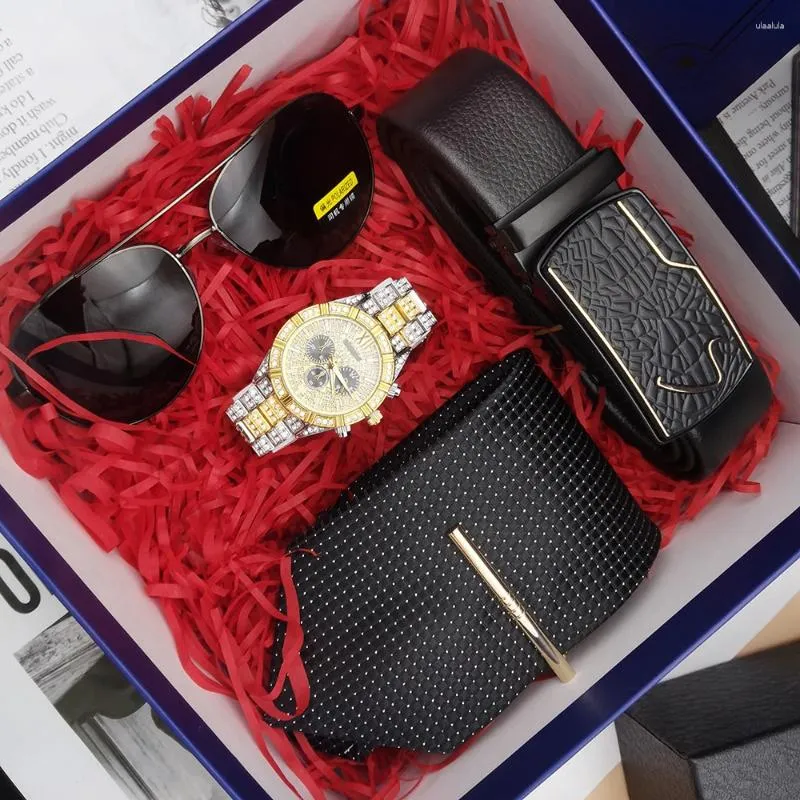 Relógios de pulso Mens Relógios Set Luxo Hiphop Full Iced Out Relógio Ouro Diamante Strass com Cinto Carteira Gravata Caixa de Presente de Óculos de Sol para Masculino