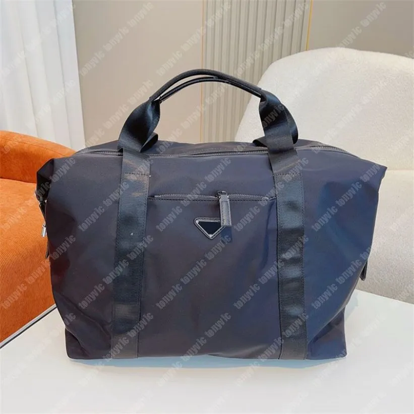 Luxe Heren Plunjezakken Nylon Dames Reistassen Zwart Mode Designer Bagage Merk Klassiek Casual Rits Weekend Handtassen 4 Sty331H