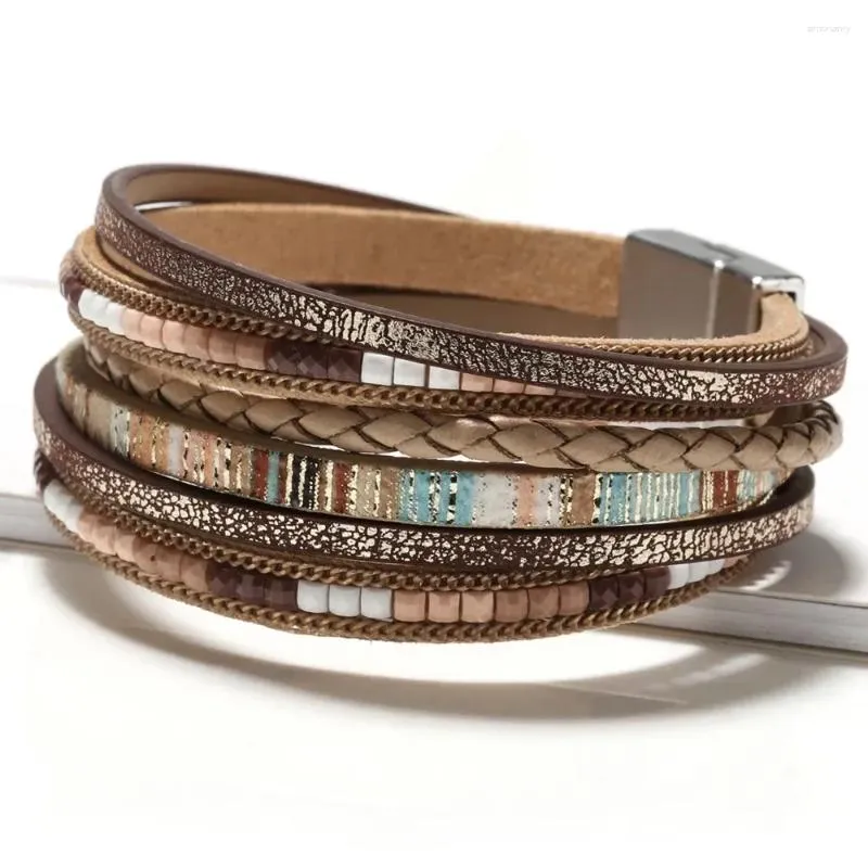 Bracelet multicouche en cuir marron pour femmes, mode créative bohème tissée à la main, fermoir magnétique