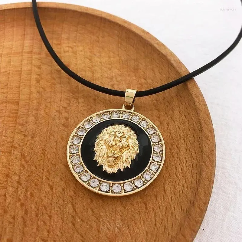 Pendant Necklaces Noble And Elegant Lion Scalp Rope Necklace Designer Gothic Style Everyday Wear Stylish Gift Jewelry 2024 Trend Model