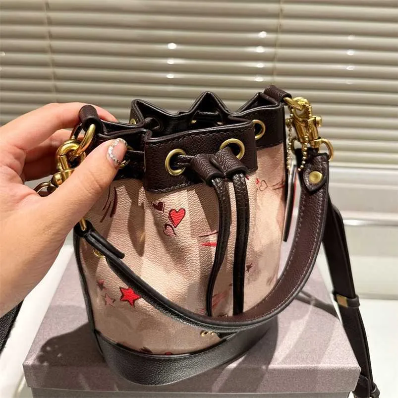 Omuz çantası çanta tasarımcısı çanta kova çantası moda deri klasik lüks çapraz vücut kayışı çizim çantaları çantalar bayan çanta