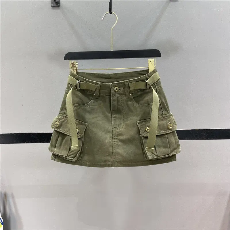 Jupes 2024 Été Femmes Cowboy Jupe courte Armée Vert Robe de travail Bouton Poche Anti-éblouissement Taille haute A-ligne Solide Demi