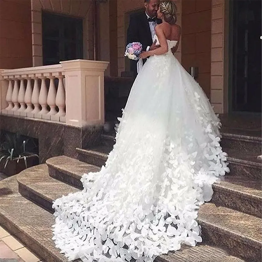 Suknie balowe suknia ślubna 2024 Ręcznie robiony motyl ukochany pociąg katedralny Dainty ślubne suknie ślubne sukienki vestido de noiva