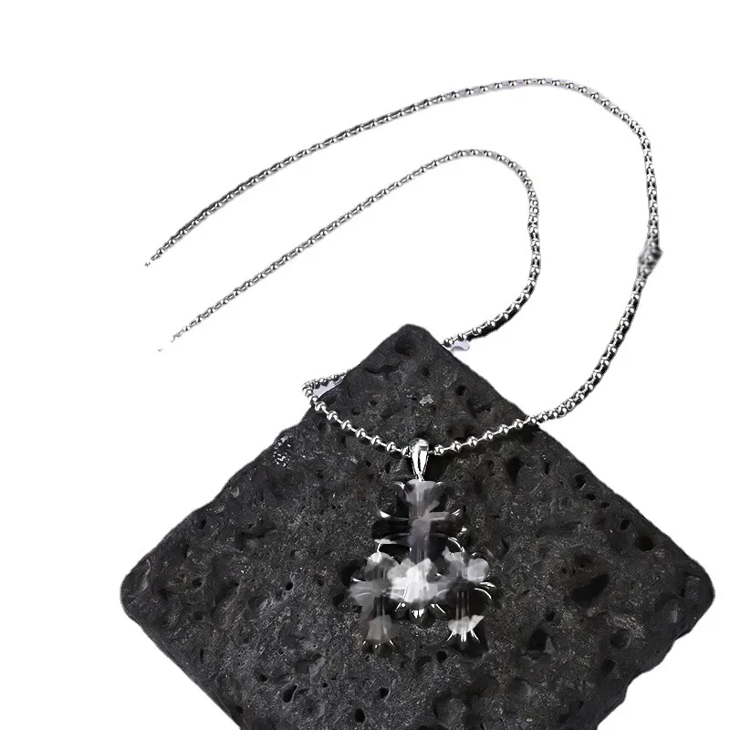 Unisex-Designer-Halsketten mit Anhänger, Halskette mit drei Kreuzen, silberner Buchstabe, runde Perlenkette