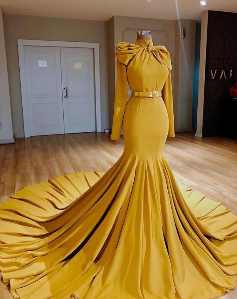 Elegantes arabisches Dubai High Neck Yellow Mermaid Abendkleider mit langen Ärmeln Etui-Abendkleidern mit Gürtel Langes formelles Kleid Evenin5276323