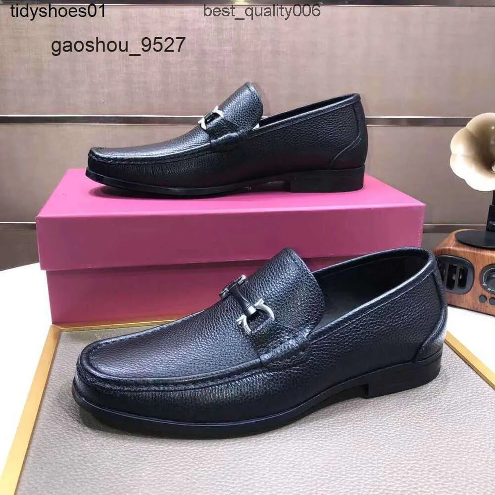 Salvatore Ferragamo Вы Feragamo Ferra chaussures automne robe populaire chaussures en peau de vache de haute qualité décontracté hommes chaussures en cuir britannique carré tête u