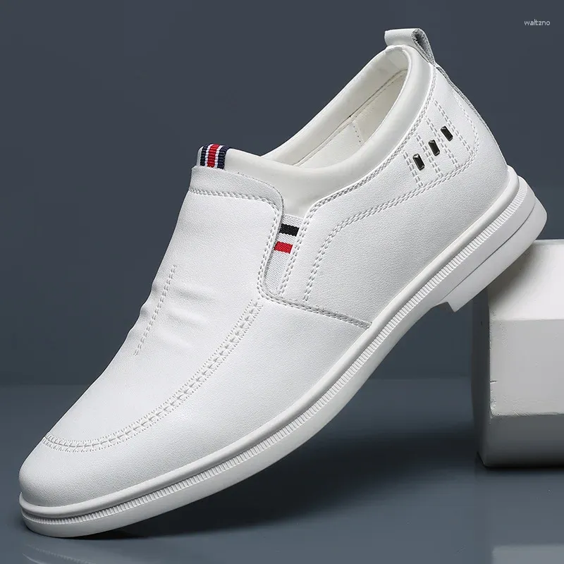 Scarpe casual Sneakers da uomo Scarpe leggere traspiranti in pelle PU Scarpe da uomo bianche piatte Tenis Zapatillas Hombre