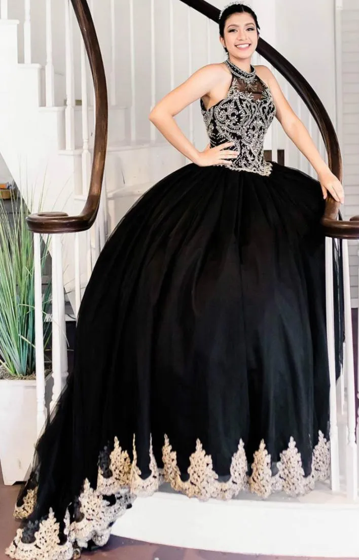 Black Lace Pärled Quinceanera Prom Dresses Sheer Neck Ball Gown Tulle Evening Party Sweet 16 Dress ZJ1884231783