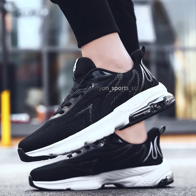 2021 New Outdoor Mens Athletic Sport Black Lightweight Running Shoes New Listing Breathable Sneakers Shoes x66