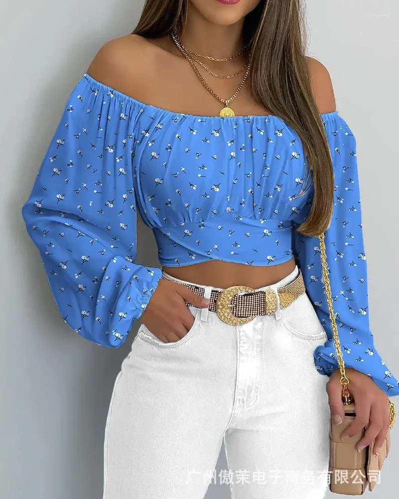 Women's T Shirts Vintage Printed Blue Tight-Fitting Short Tops Women Spring Autumn 2024 Fashion Casual Sexy Off Shoulder Shirt